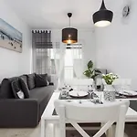 Kapitanski Mostek By Renters Lägenhet *
