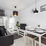 Kapitanski Mostek By Renters Lägenhet Kołobrzeg