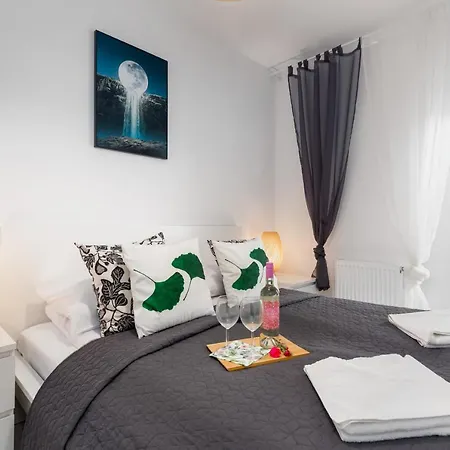 Kapitanski Mostek By Renters Apartmán